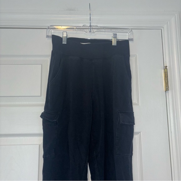 Abercrombie & Fitch Soft AF Cargo Sweatpant - Picture 2 of 7